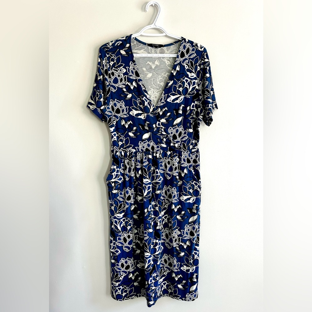 Blue Floral V-Neck Midi Dress - George Size Medium